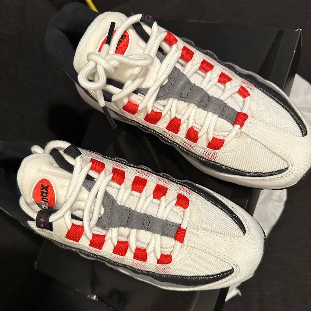 Nike Airmax 95 Summit White and Chile Red- Used once- Size 6 Youth
